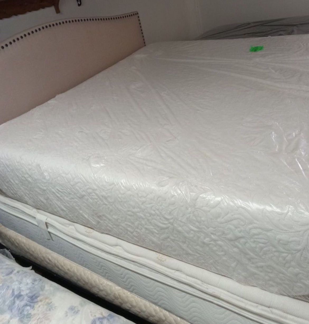 Queen Mattress And Boxspring Set Deals