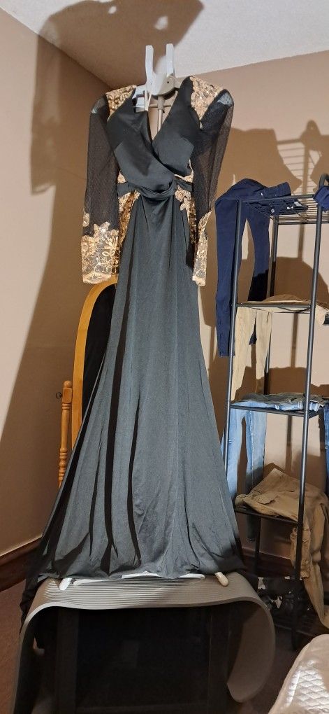 Bridess Brand Bridesmaid Dress Size 16 Black with Sequins on Upper Portion