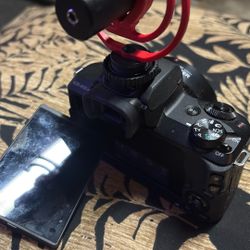 Canon Wow M50 Eis Adapter And Body Battery And Charger