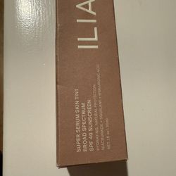 "ILIA" SUPER SERUM SKIN TINT SPF 40