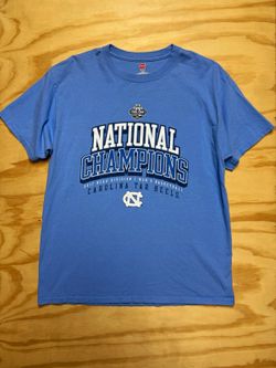 Hanes Men’s L North Carolina Tar Heels NCAA Final Four Basketball Shirt Blue