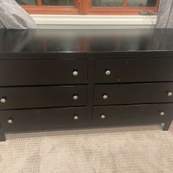 Dresser (6 Drawers)