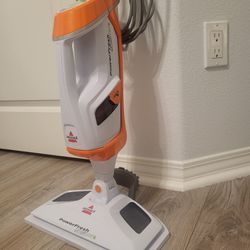 Bissell PowerFresh Lift-Off Pet steam Cleaner