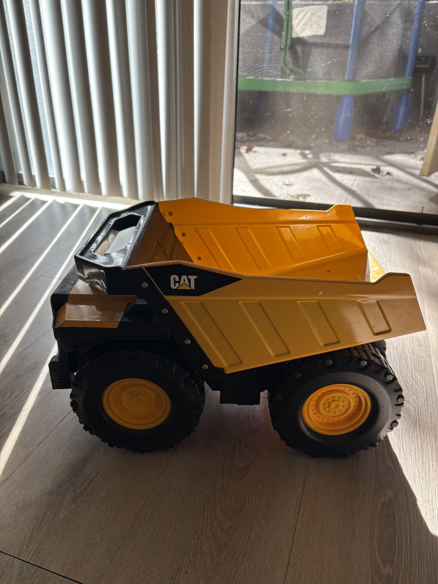 Cat Mighty Steel Dump Truck 