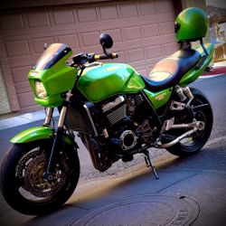 1999 KAWASAKI  ZRX1100 Custom Sportbike Ninja