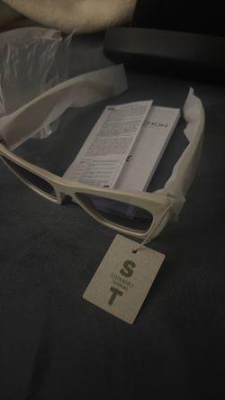 Ferragamo Cat-Eye Sunglasses