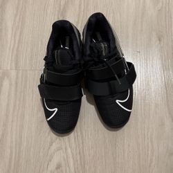 Black Nike Romaleo lifting Shoes