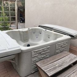 Hot tub