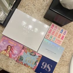 ❤️ Eyeshadow Palettes Together Or Separate 