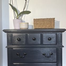 Refinished Broyhill Chest/Nightstand/Side Table 