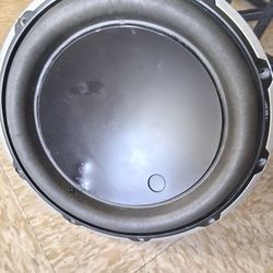 12" Subwoofer Jl Audio W6 Works Good 
