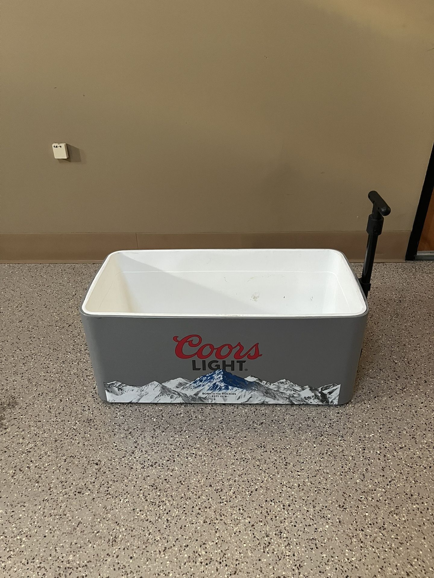 Coors Cooler With Wheels