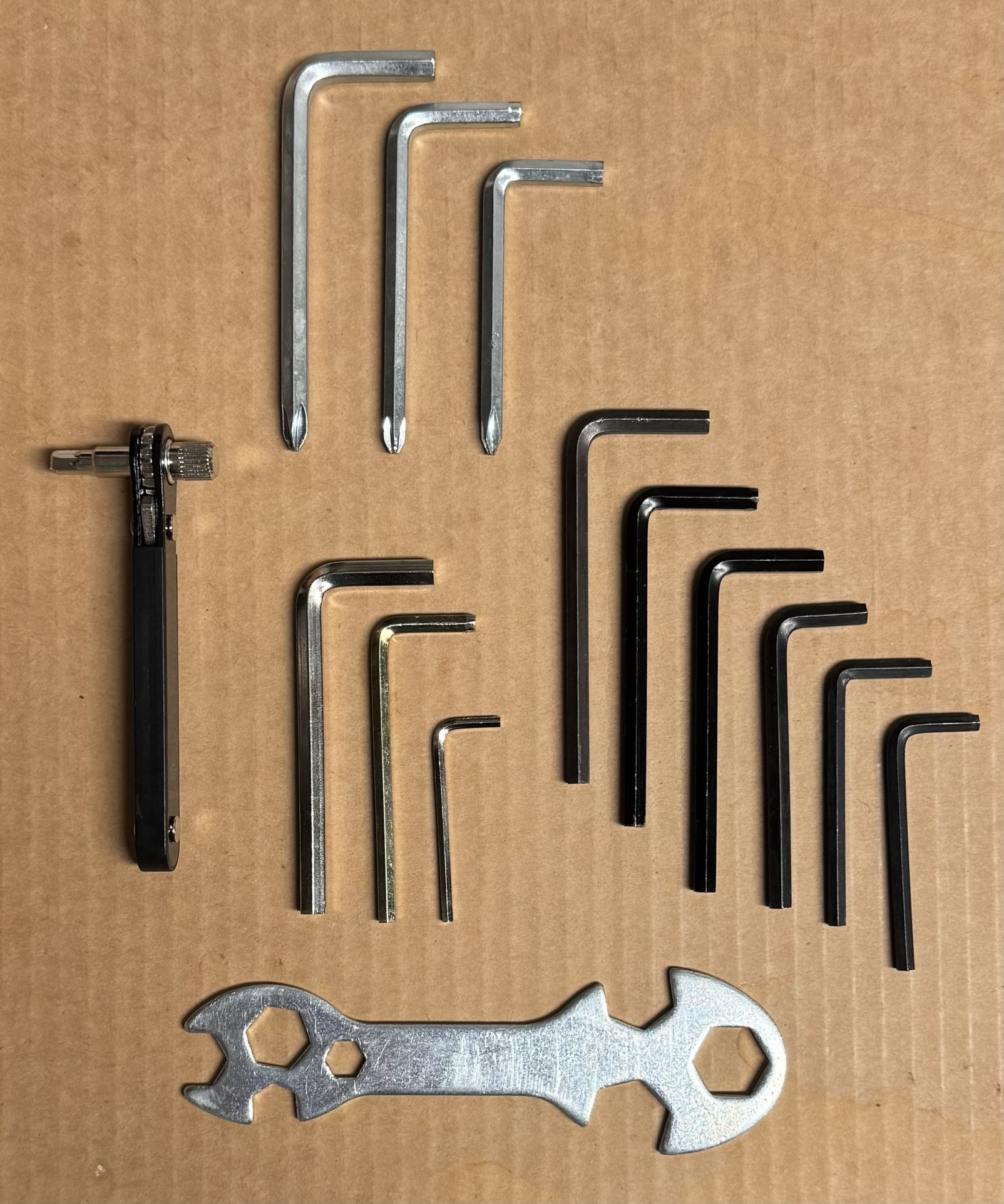 🔧🪛12 Hex / Allen Wrenches, Twist Wrench, Philips Screwdrivers (brand new)