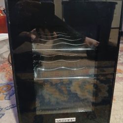 Vissani 6 Bottle Thermoelectric Wine Cooler