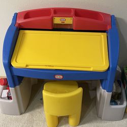 Children’s Desk And Chair/ Kids Table And Chair 