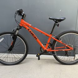  Trek Precaliber 24 21-speed Mountain Bike with Front Suspension