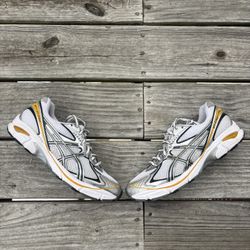 ASICS GT 2160 in white, silver and gold / Used