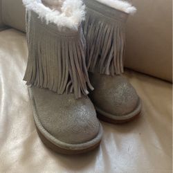 Ugg