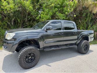 2011 TOYOTA TACOMA PRE-RUNNER 4.0L V6 SR5 CREW CAB* CLEAN FL TITLE* *ONLY 179,000 MILES CLEAN FLORIDA TITLE SUPER CLEAN INSIDE AND OUT LOTS OF ROU