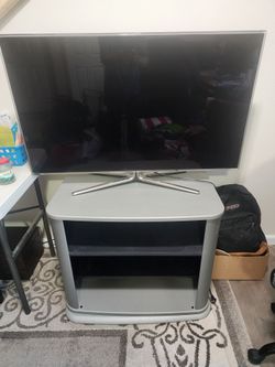 Free entertainment center