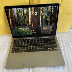 Apple MacBook Air 13 (2020 Model/ M1 chip) 8GB Memory 128GB storage great laptop  