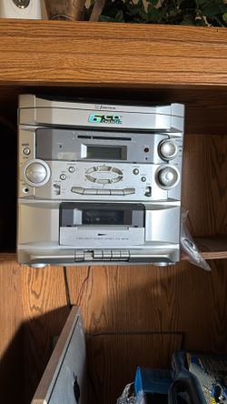 Emerson 6cd/cassette Radio Player