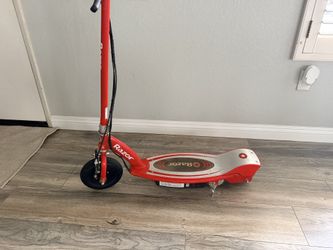Razor E100 Electric Scooter