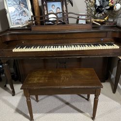 Acrosonic by Baldwin Upright Console Piano with Bench
