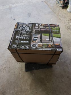 Pit Boss Wood Pellet Grill And Smoker With Wifi + Bluetooth 