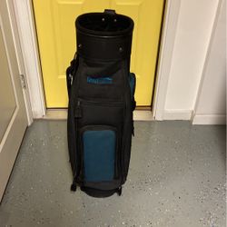 A Great Divider Golf Bag 