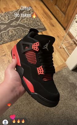 Jordan 4 Retro “Red Thunder”