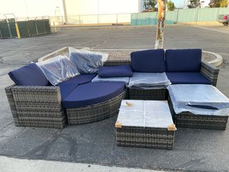 Some Minor Damages Wicker Outdoor Sectional Patio Furniture Blue Cushions Daybed