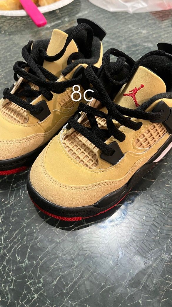 Jordan Pizza ๐ Brand New Size 8c