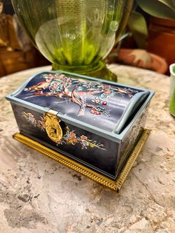 Vintage Linette Songbird Metal Treasure Chest With Original Lock And Keys