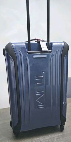 TUMI Vapor Large Trip 30-Inch Hardside Spinner Luggage. Blue. NWT