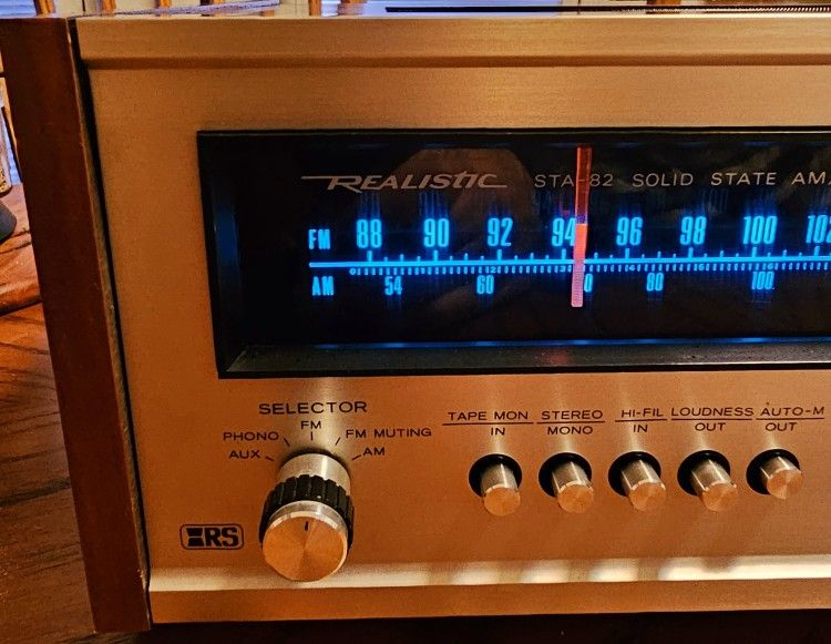 RESTORED-ALL LED BULBS  Realistic STA-82 Stereo Receiver 