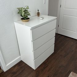 Bedroom Dresser 