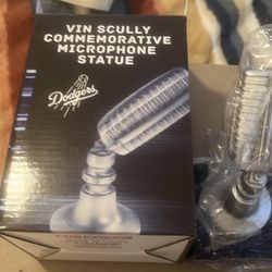 VIN SCULLY Commemorative Microphone Statue Los Angeles Dodgers SGA 5/3/17
