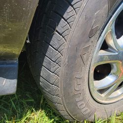 Set of (4) 225/60/16