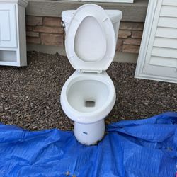 $20 Toilet Used For Sale In Great Working Condition