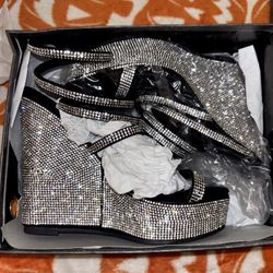 Cristal Heel  Size 7 Style Cosmo Black