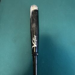 Demarini Victus Bat