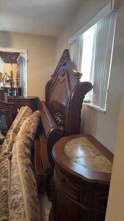 Aico by Michael Amini king bedroom set