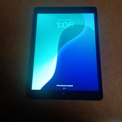 iPad Brand New, Opened And Never Used 