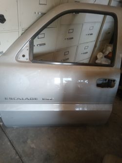 02 Escalade Or Chevy. And Window Driver And Passenger Motor Tracks 