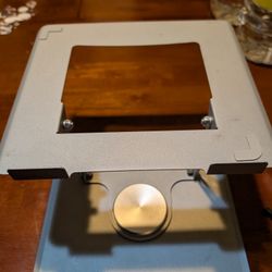 Rising And Rotating Laptop Stand 