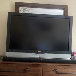 VIZIO FLAT SCREEN TV - 52 inch