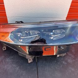 2020-2021-2022-2023-2024 Ford Explore Right Headlight OEM