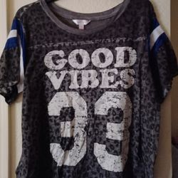 Juniors XL Ladies Graphic Jersey Top