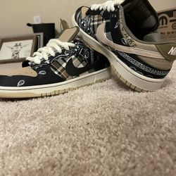 Travis Scott Dunks